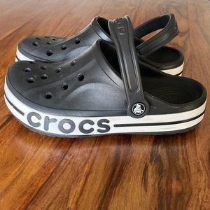 Black Bayaband Crocs